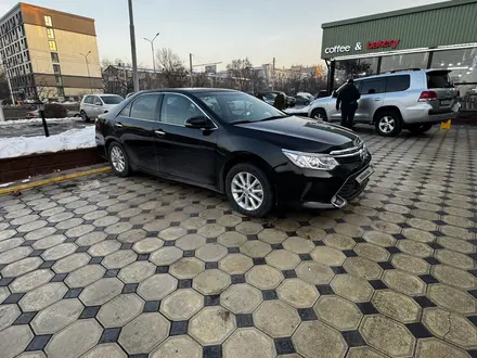 Toyota Camry 2016 года за 11 000 000 тг. в Алматы – фото 2