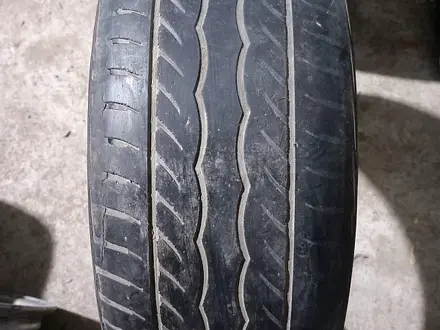 ОДНА шина 215/55 R17 — "Maxxis" (Китай), летняя, в удовлетворител за 5 000 тг. в Астана