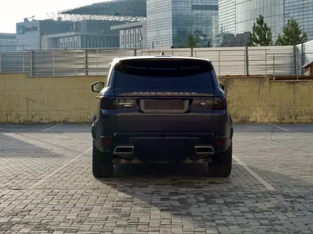 Land Rover Range Rover Sport 2018 года за 32 000 000 тг. в Алматы – фото 11