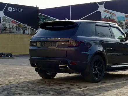 Land Rover Range Rover Sport 2018 года за 32 000 000 тг. в Алматы – фото 10