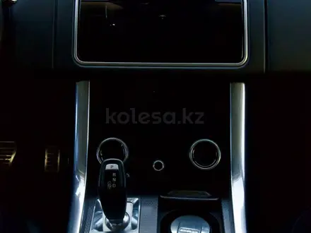 Land Rover Range Rover Sport 2018 года за 32 000 000 тг. в Алматы – фото 18