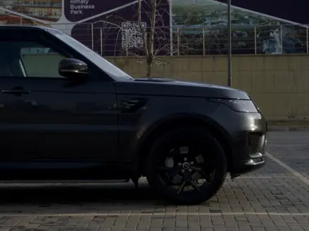 Land Rover Range Rover Sport 2018 года за 32 000 000 тг. в Алматы – фото 7