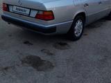 Mercedes-Benz E 200 1989 года за 1 300 000 тг. в Тараз – фото 4