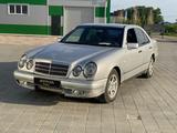 Mercedes-Benz E 200 1998 годаүшін1 990 000 тг. в Костанай