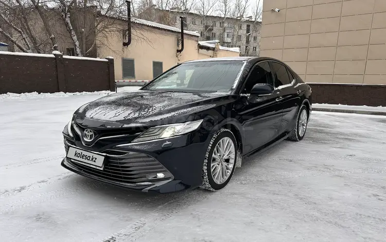 Toyota Camry 2018 годаүшін14 000 000 тг. в Караганда