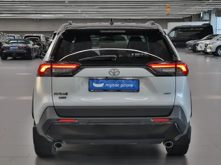 Toyota RAV4 2020 года за 17 390 000 тг. в Алматы – фото 5