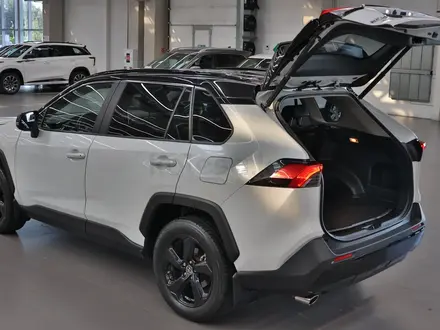 Toyota RAV4 2020 года за 17 390 000 тг. в Алматы – фото 13