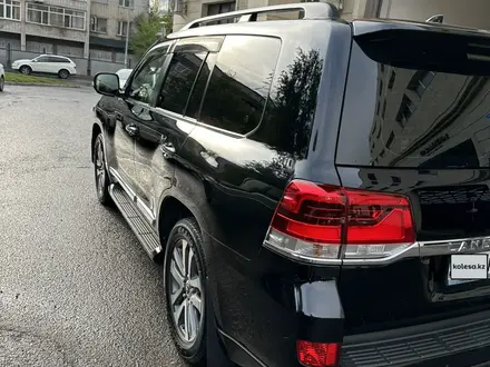 Toyota Land Cruiser 2015 года за 28 300 000 тг. в Астана – фото 4