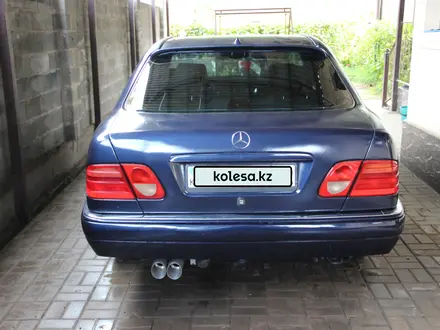 Mercedes-Benz E 230 1995 года за 2 500 000 тг. в Алматы – фото 6