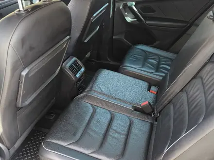 Volkswagen Tiguan 2019 года за 11 000 000 тг. в Алматы – фото 29