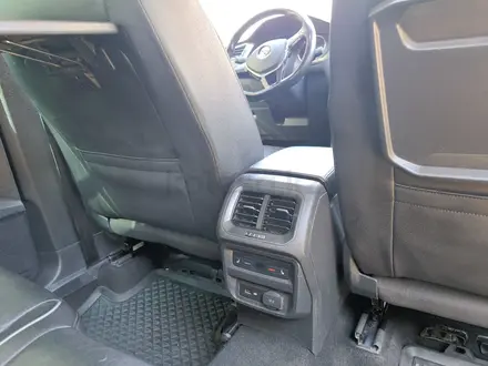 Volkswagen Tiguan 2019 года за 11 000 000 тг. в Алматы – фото 33
