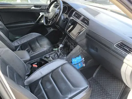 Volkswagen Tiguan 2019 года за 11 000 000 тг. в Алматы – фото 36