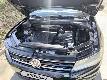 Volkswagen Tiguan 2019 года за 11 000 000 тг. в Алматы – фото 37