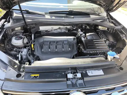 Volkswagen Tiguan 2019 года за 11 000 000 тг. в Алматы – фото 40