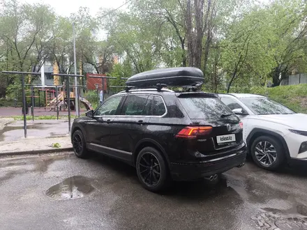 Volkswagen Tiguan 2019 года за 11 000 000 тг. в Алматы – фото 5