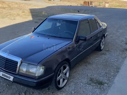 Mercedes-Benz E 230 1992 года за 900 000 тг. в Туркестан