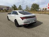 Hyundai Elantra 2022 годаүшін8 600 000 тг. в Караганда – фото 5