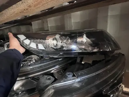 Фары на KIA/HUYNDAI/SAMSUNG/CHEVROLET/SSANGYONG Б/У ОРИГИНАЛ за 10 000 тг. в Алматы
