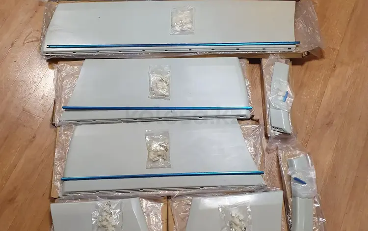 Молдинги новые мерседес w124 комплектүшін105 000 тг. в Алматы