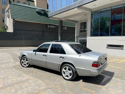 Mercedes-Benz E 280 1992 года за 1 650 000 тг. в Шымкент – фото 7