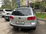 Volkswagen Touareg 2005 года за 3 000 000 тг. в Алматы