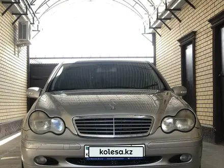 Mercedes-Benz C 240 2000 года за 3 700 000 тг. в Актау