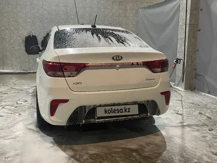 Kia Rio 2020 года за 7 800 000 тг. в Актау – фото 2