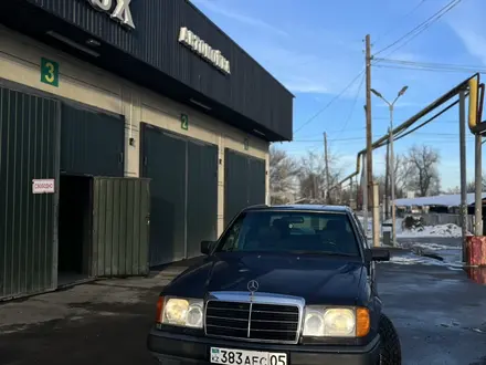 Mercedes-Benz E 230 1991 года за 1 700 000 тг. в Алматы