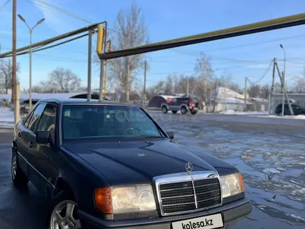 Mercedes-Benz E 230 1991 года за 1 700 000 тг. в Алматы – фото 5