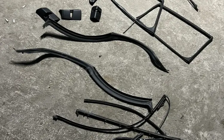 Уплотнители дверей резинки за 1 300 тг. в Алматы