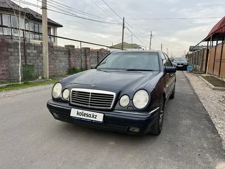 Mercedes-Benz E 280 1997 года за 4 500 000 тг. в Алматы – фото 3