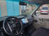 Volkswagen Transporter 2000 года за 5 000 000 тг. в Житикара – фото 2