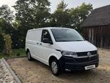 Volkswagen Transporter 2021 года за 17 700 000 тг. в Алматы