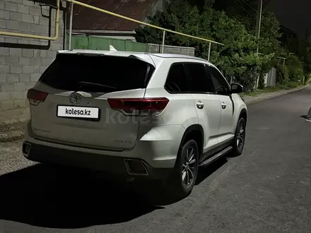 Toyota Highlander 2019 года за 16 900 000 тг. в Алматы – фото 5