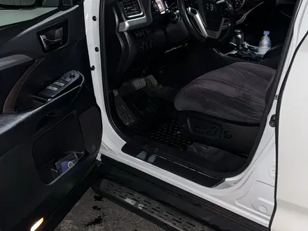 Toyota Highlander 2019 года за 16 900 000 тг. в Алматы – фото 7