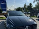 Hyundai Sonata 2023 года за 12 300 000 тг. в Алматы – фото 2