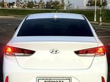 Hyundai Sonata 2019 годаүшін8 000 000 тг. в Туркестан – фото 3