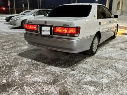 Toyota Crown 2001 года за 4 200 000 тг. в Астана – фото 3