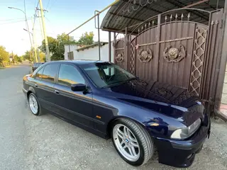 BMW 528