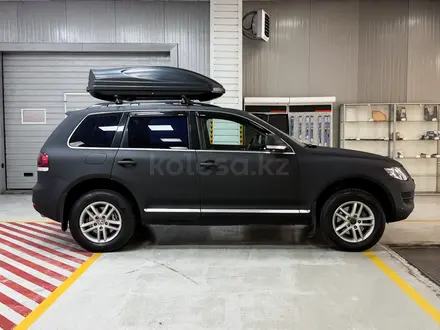Volkswagen Touareg Exclusive Atmosphere 2007 года за 6 490 000 тг. в Алматы – фото 8