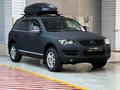 Volkswagen Touareg Exclusive Atmosphere 2007 года за 6 490 000 тг. в Алматы – фото 3