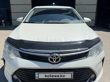 Toyota Camry 2016 года за 9 500 000 тг. в Семей