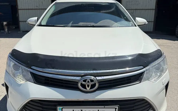 Toyota Camry 2016 года за 9 500 000 тг. в Семей