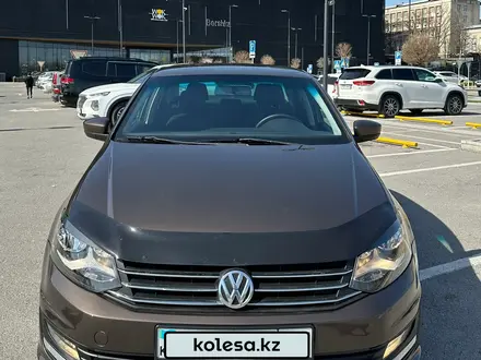 Volkswagen Polo 2016 года за 6 111 756 тг. в Шымкент – фото 2