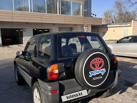 Toyota RAV4 1995 года за 3 100 000 тг. в Алматы – фото 2