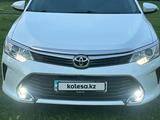 Toyota Camry 2015 года за 13 200 000 тг. в Тараз
