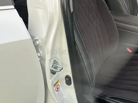Toyota Camry 2015 года за 13 200 000 тг. в Тараз – фото 42