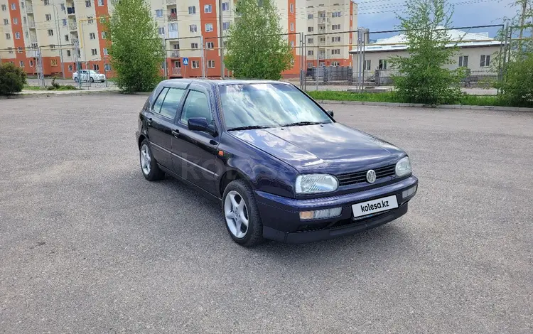 Volkswagen Golf 1995 годаүшін2 950 000 тг. в Алматы