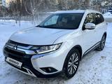 Mitsubishi Outlander 2021 года за 12 990 000 тг. в Костанай