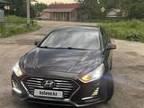 Hyundai Sonata 2018 годаүшін9 500 000 тг. в Алматы